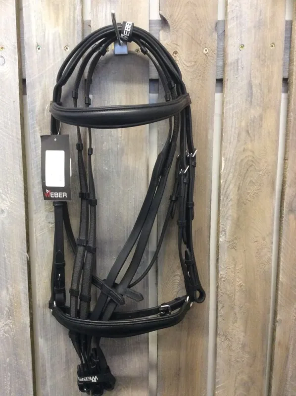 Tufra ApS – Rideudstyr og ridetøj