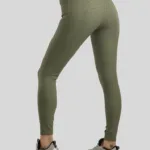 Montar Aviana Pull On